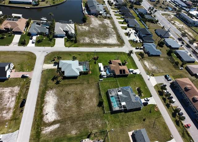 Property at 1108 SW 47th St, Cape Coral, FL 33914