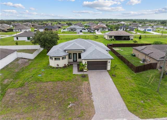 Property at 244 Lunette St, Fort Myers, FL 33913, 3 beds, 2 baths
