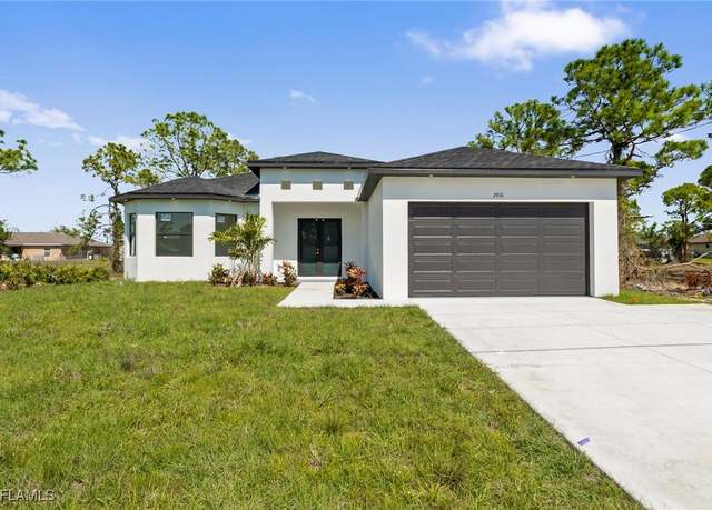 Property at 2916 30th St SW, Lehigh Acres, FL 33976, 3 beds, 2 baths