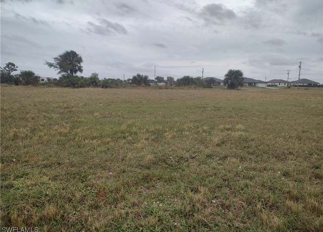 Property at 1207 NW 17th Ave, Cape Coral, FL 33993