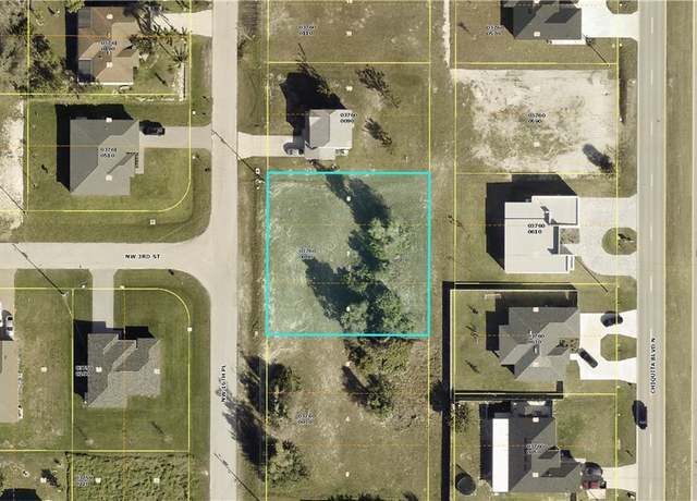 Property at 301 NW 16th Pl, Cape Coral, FL 33993