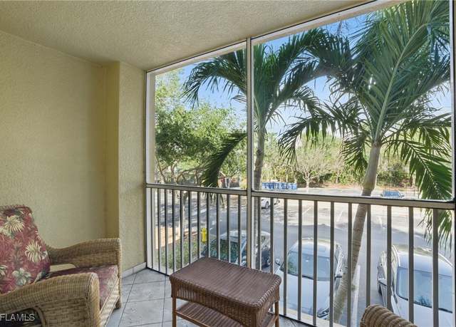 Property at 4113 Residence Dr #215, Fort Myers, FL 33901, 3 beds, 2 baths
