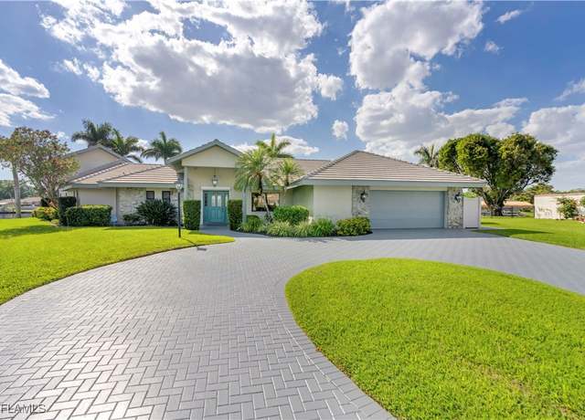 Property at 1358 Wainwright Way, Fort Myers, FL 33919, 4 beds, 4.5 baths