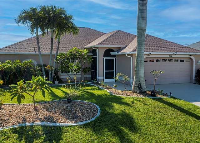Property at 909 SW 6th Ct, Cape Coral, FL 33991, 4 beds, 2 baths