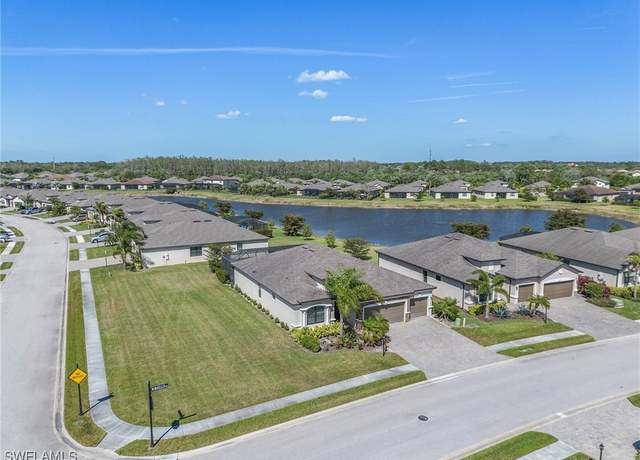 Property at 14462 Mindello Dr, Fort Myers, FL 33905, 4 beds, 2 baths