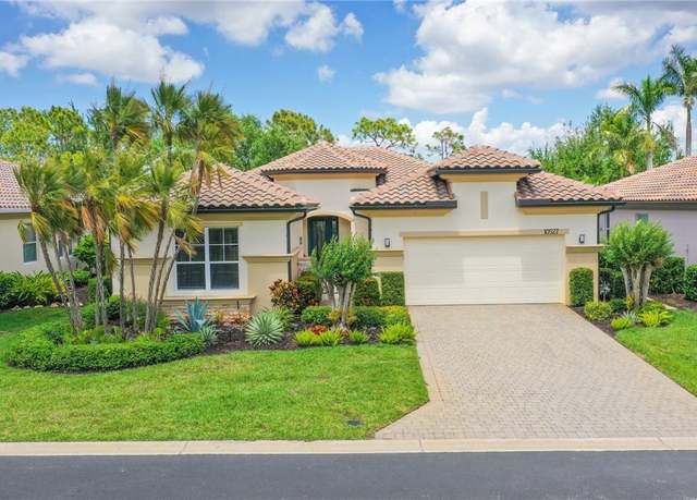 Property at 10527 Bellagio Dr, Fort Myers, FL 33913, 3 beds, 3.5 baths