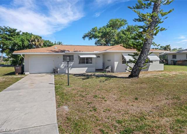 Property at 5205 Elm Ct, Cape Coral, FL 33904, 3 beds, 2 baths