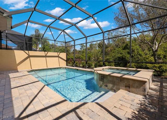 Property at 6636 Roma Way, Naples, FL 34113, 3 beds, 2 baths