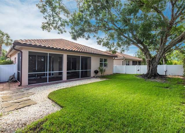 Property at 11302 Lakeland Cir, Fort Myers, FL 33913, 3 beds, 2 baths