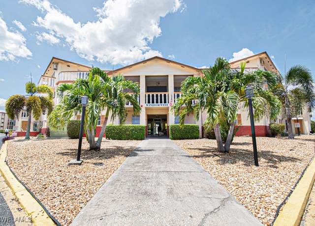 Property at 3706 Broadway #5, Fort Myers, FL 33901, 2 beds, 1 bath