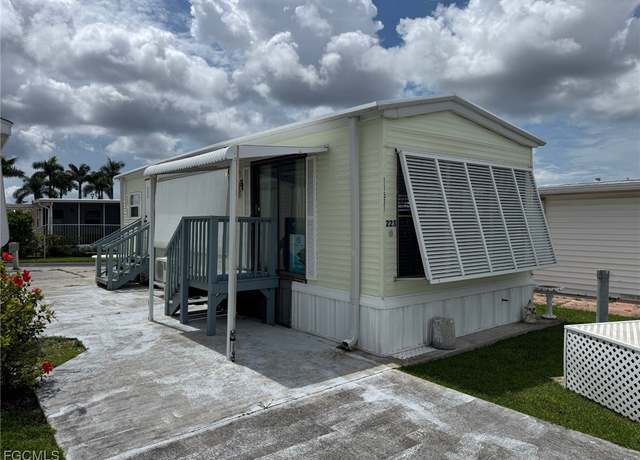 Property at 11531 Blue Warbler Dr, Fort Myers, FL 33908, 1 bed, 1 bath