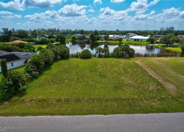 Property at 17091 Waters Edge Cir, North Fort Myers, FL 33917