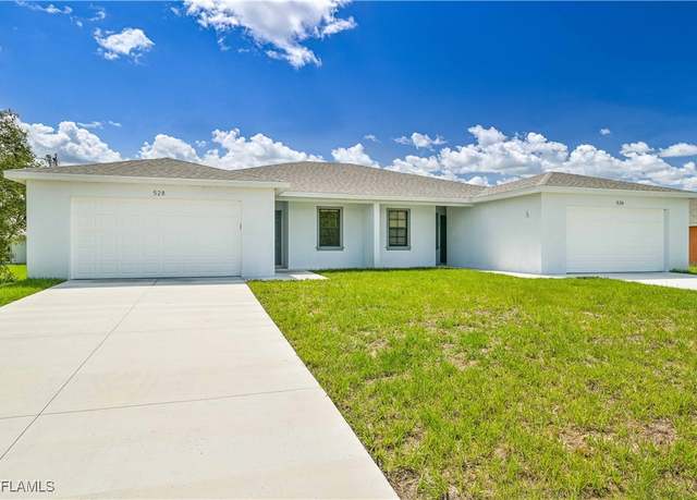 Property at 526/528 Grant Blvd, Lehigh Acres, FL 33974, 6 beds, 4 baths