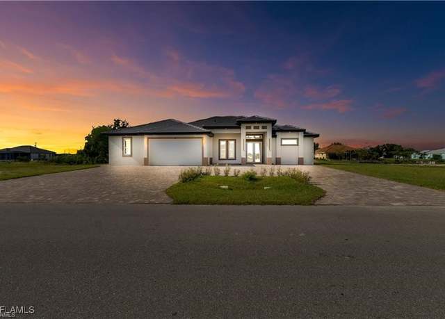 Property at 35 NE 5th Ter, Cape Coral, FL 33909, 3 beds, 3 baths