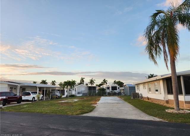 Property at 211 Derwent Blvd, Fort Myers, FL 33908