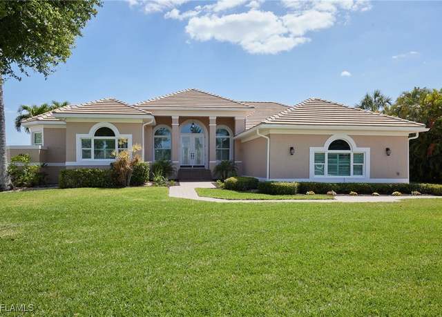 Property at 8641 Belle Meade Dr, Fort Myers, FL 33908, 4 beds, 2.5 baths