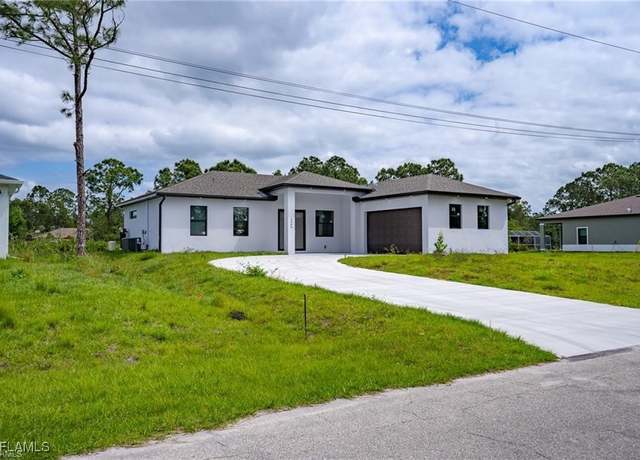 Property at 3000 47th St W, Lehigh Acres, FL 33971, 3 beds, 2 baths