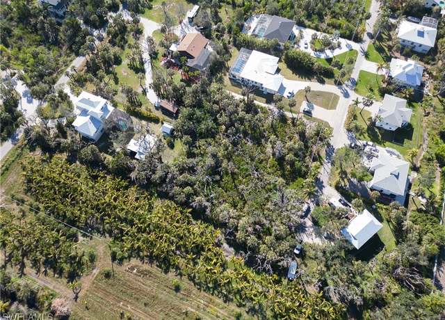 Property at 13371 Almond Dr, Fort Myers, FL 33908