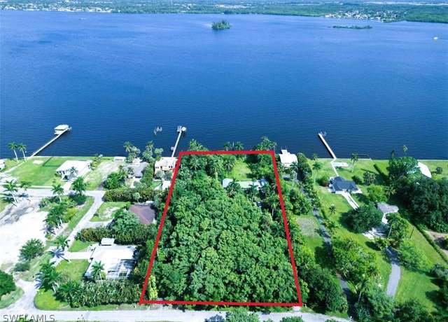 Property at 4355 Cypress Ln, Fort Myers, FL 33905, 3 beds, 2 baths