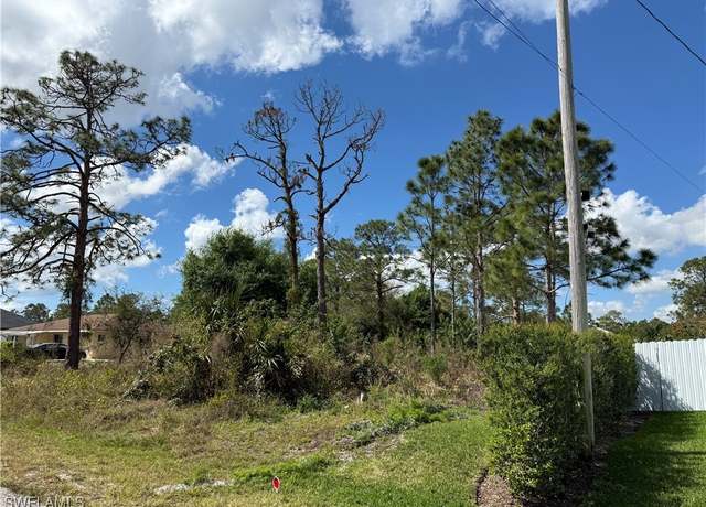 Property at 1009 Acacia Ave, Lehigh Acres, FL 33972