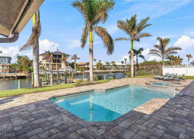 Property at 18404 Cutlass Dr, Fort Myers Beach, FL 33931, 5 beds, 3 baths