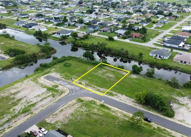 Property at 816 NE 12th St, Cape Coral, FL 33909