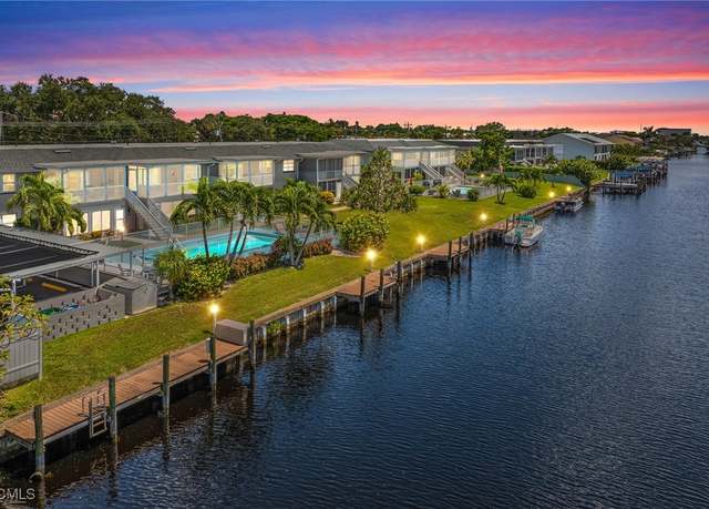 Property at 920 SE 46th St #6, Cape Coral, FL 33904, 2 beds, 2 baths
