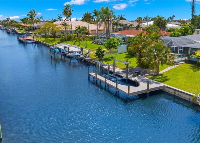 Property at 3117 SE 18th Ave, Cape Coral, FL 33904, 4 beds, 2 baths