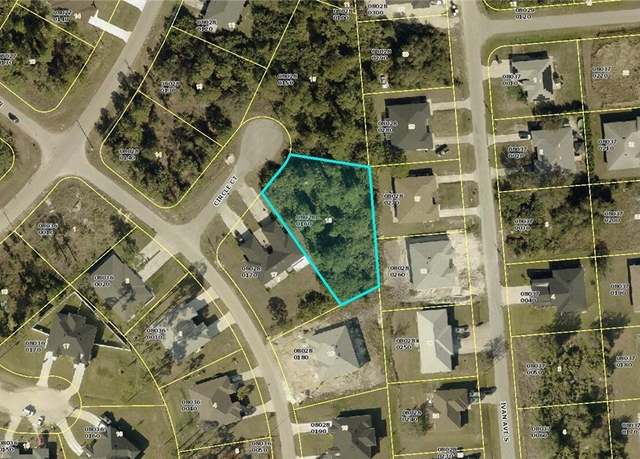 Property at 1105/1107 Circle Ct, Lehigh Acres, FL 33973