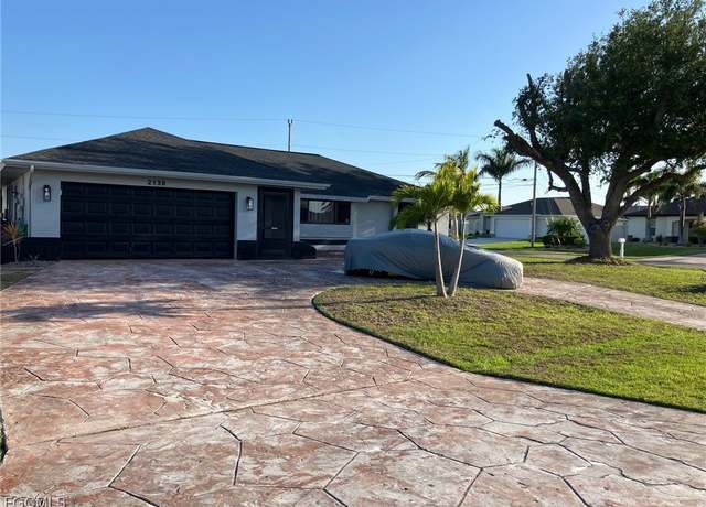Property at 2130 SW 30th St, Cape Coral, FL 33914, 3 beds, 2 baths