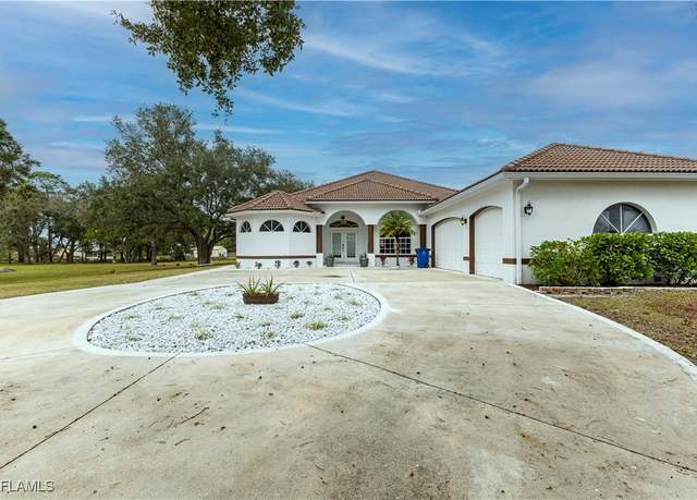 Property at 16451 Wildcat Dr, Fort Myers, FL 33913, 4 beds, 3 baths
