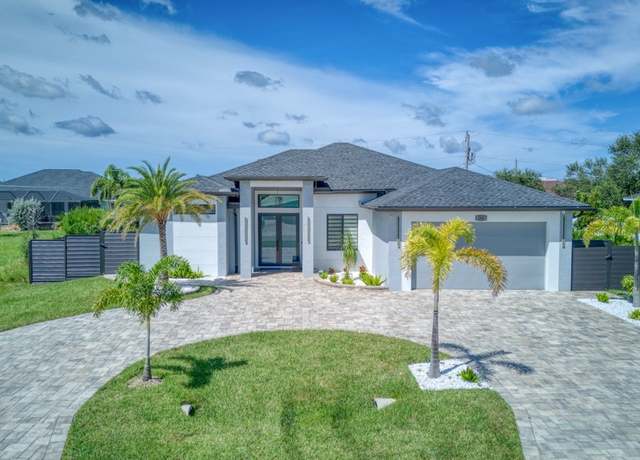 Property at 206 NW 3rd Ave, Cape Coral, FL 33993, 3 beds, 3 baths