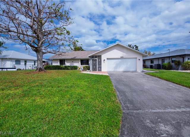 Property at 1201 SE 23rd St, Cape Coral, FL 33990, 3 beds, 2 baths