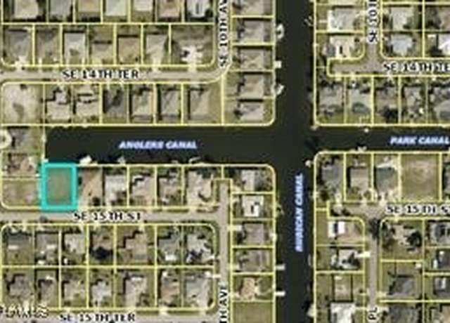 Property at 907 SE 15th St, Cape Coral, FL 33990