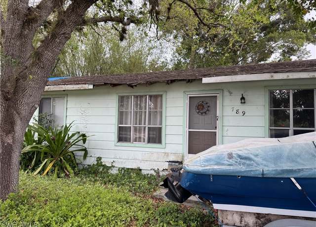 Property at 789 Bell Blvd S, Lehigh Acres, FL 33974, 4 beds, 2 baths