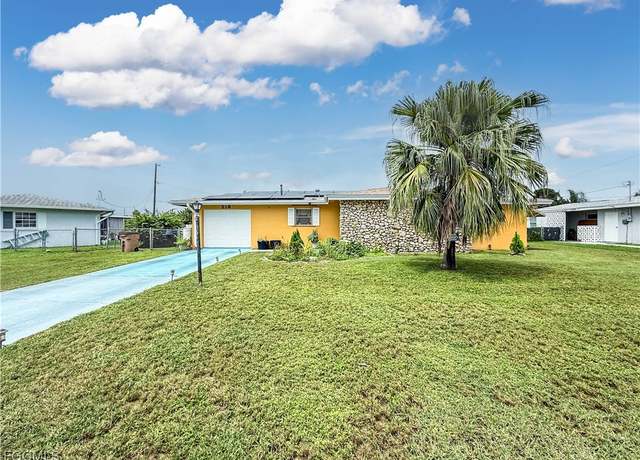 Property at 218 Fireside Ct, Lehigh Acres, FL 33936, 2 beds, 2 baths