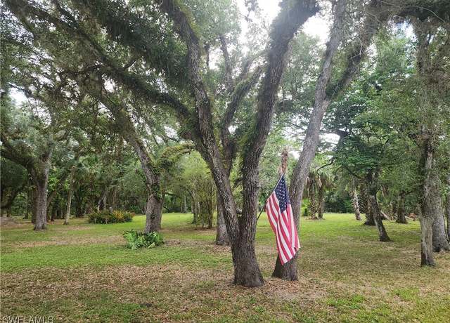 Property at 3201 Bateman Rd, Alva, FL 33920