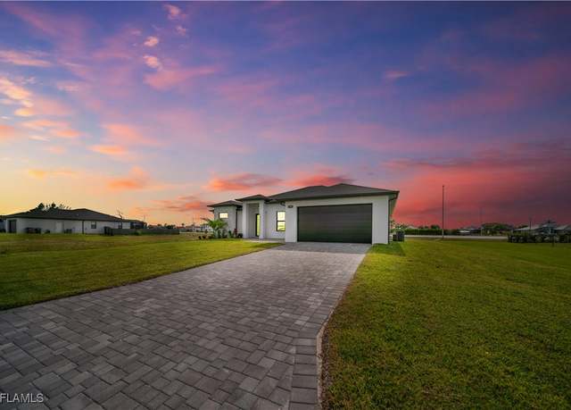 Property at 404 SW 31st Pl, Cape Coral, FL 33991, 4 beds, 3 baths