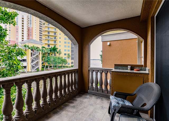 Property at 2825 Palm Beach Blvd #203, Fort Myers, FL 33916, 2 beds, 2.5 baths