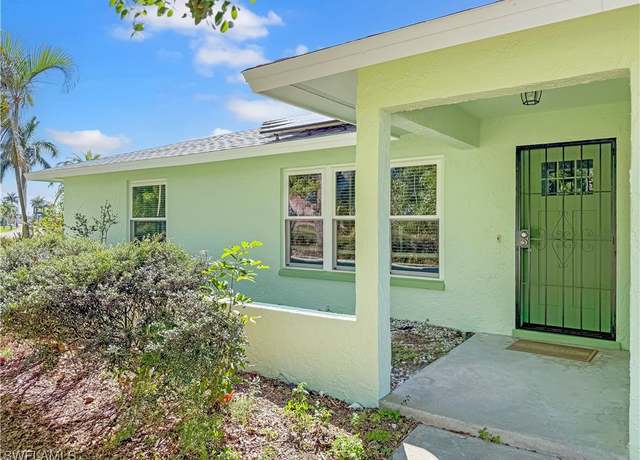 Property at 3510 SE 2nd Ave, Cape Coral, FL 33904, 2 beds, 2 baths