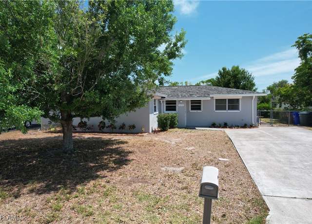 Property at 1652 Jamestown Ct, Fort Myers, FL 33907, 3 beds, 2 baths