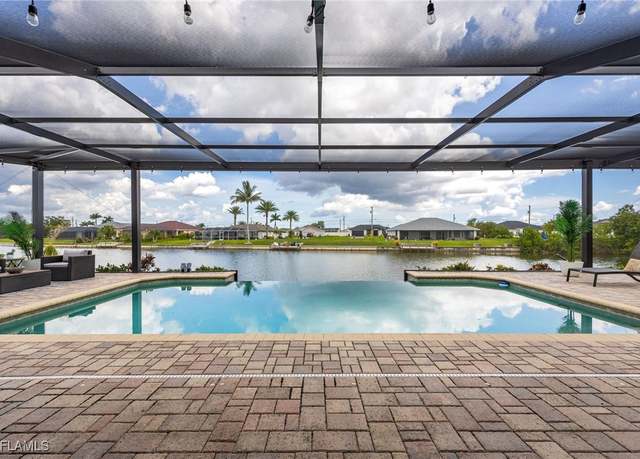 Property at 404 NE 9th St, Cape Coral, FL 33909, 3 beds, 2 baths