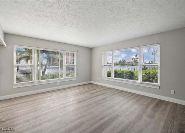 Property at 4231 SE 19th Pl Unit 1J, Cape Coral, FL 33904, 2 beds, 2 baths