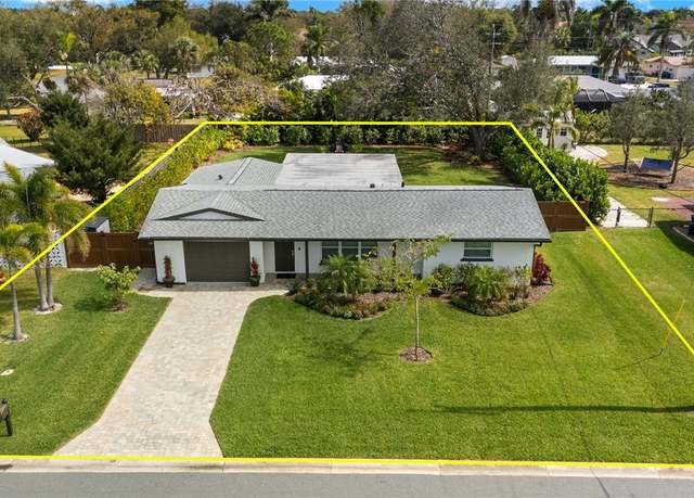 Property at 6304 Saint Andrews Cir S, Fort Myers, FL 33919, 3 beds, 2 baths