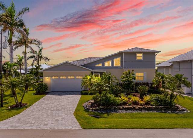 Property at 2372 Cherimoya Ln, St James City, FL 33956, 3 beds, 3 baths