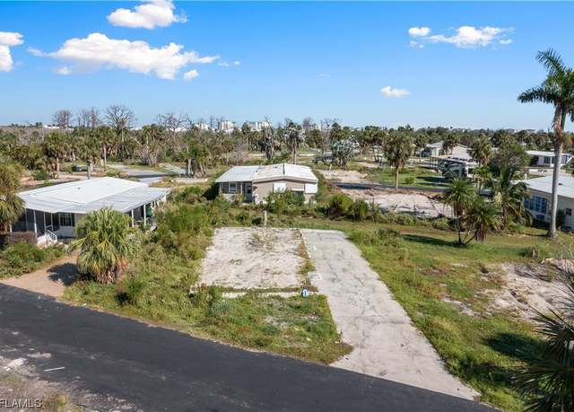 Property at 13660 Dowitcher Dr, Fort Myers, FL 33908