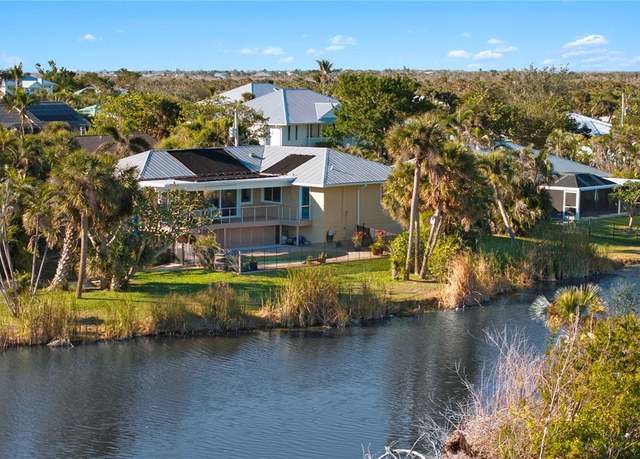 Property at 672 Durion Ct, Sanibel, FL 33957, 3 beds, 2 baths