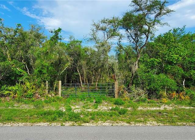 Property at 8115 Shasta St, Webster, FL 33597