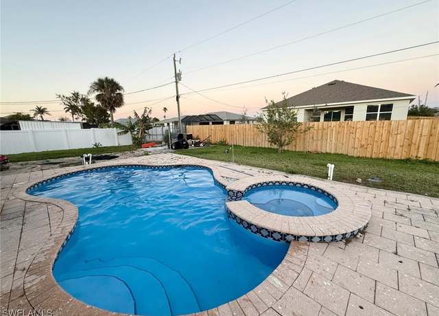Property at 3915 SW 1st Pl, Cape Coral, FL 33914, 3 beds, 2 baths