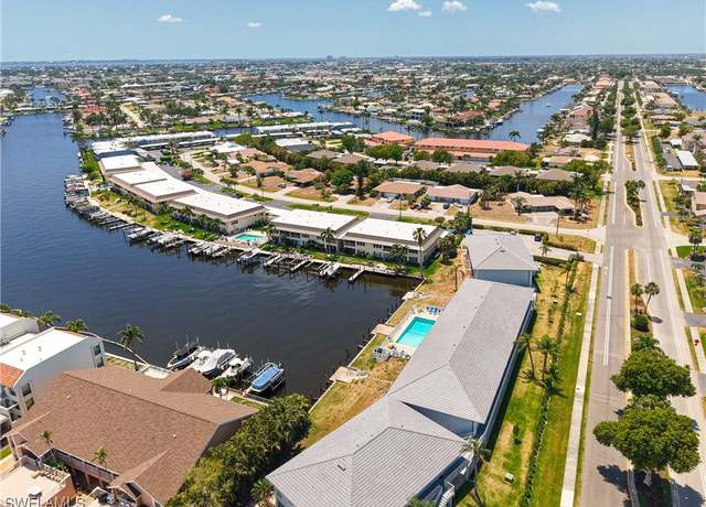 Property at 4211 SE 19th Pl Unit 1C, Cape Coral, FL 33904, 2 beds, 2 baths